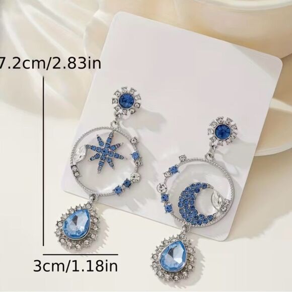 πβNEW Elegant Blue Crystal Celestial Moon Dangle Earrings π - Picture 7 of 9